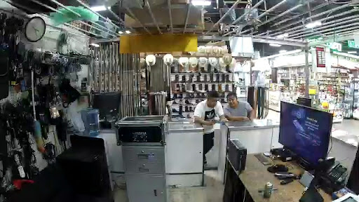 GARI CELL PHONE REPAIR AND COMPUTERS GAME CONSOLE REPAIR AND SELL AND BUY E16 FARO PLAZA