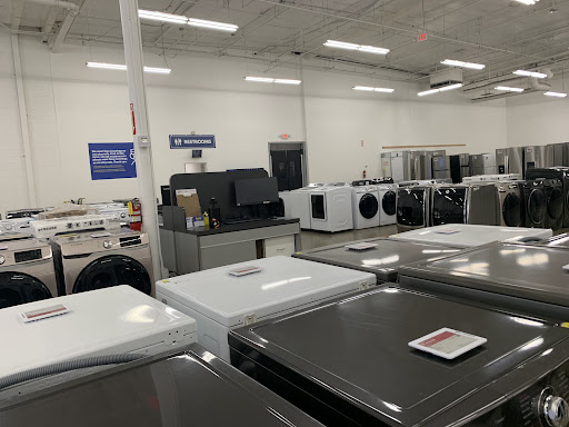 Best Buy Outlet - Montclair