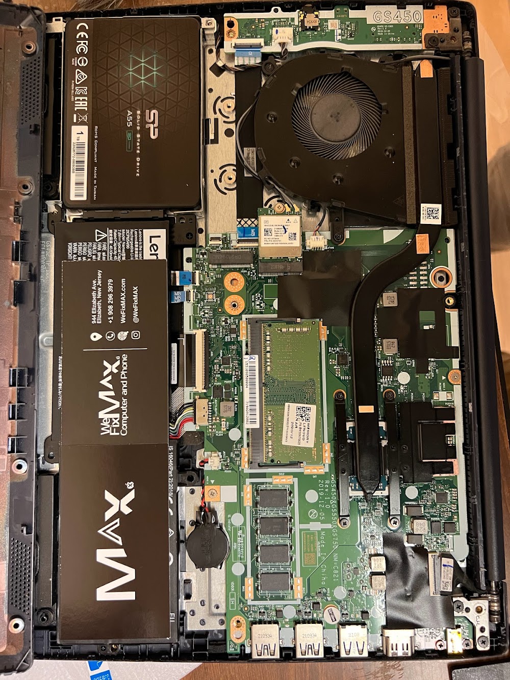 WeFixMax – Reparación rápida de computadoras y teléfonos | Servicio técnico de calidad | MaxisPlay