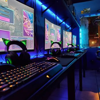 Com Works: Centro de eSports y Videojuegos – Gaming, Torneos y Comunidad