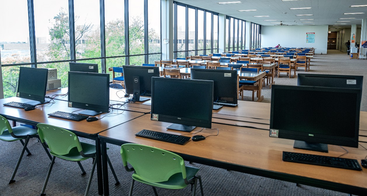 Centro de Computación UTRGV: Laboratorio Tecnológico y Recursos de IT