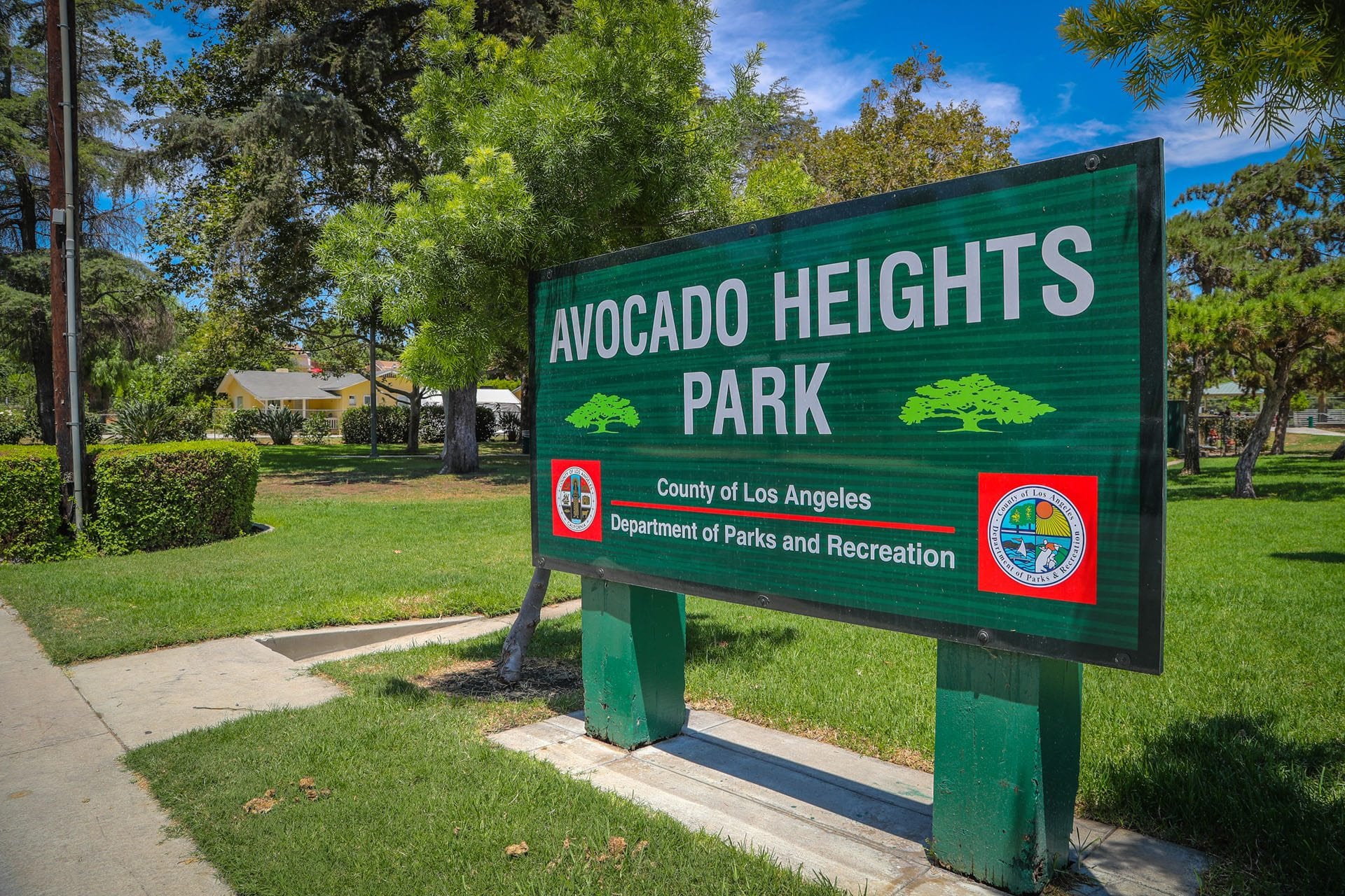 Avocado Heights 1 Foto de Avocado Heights: panorámica del barrio con huertos de aguacates en California