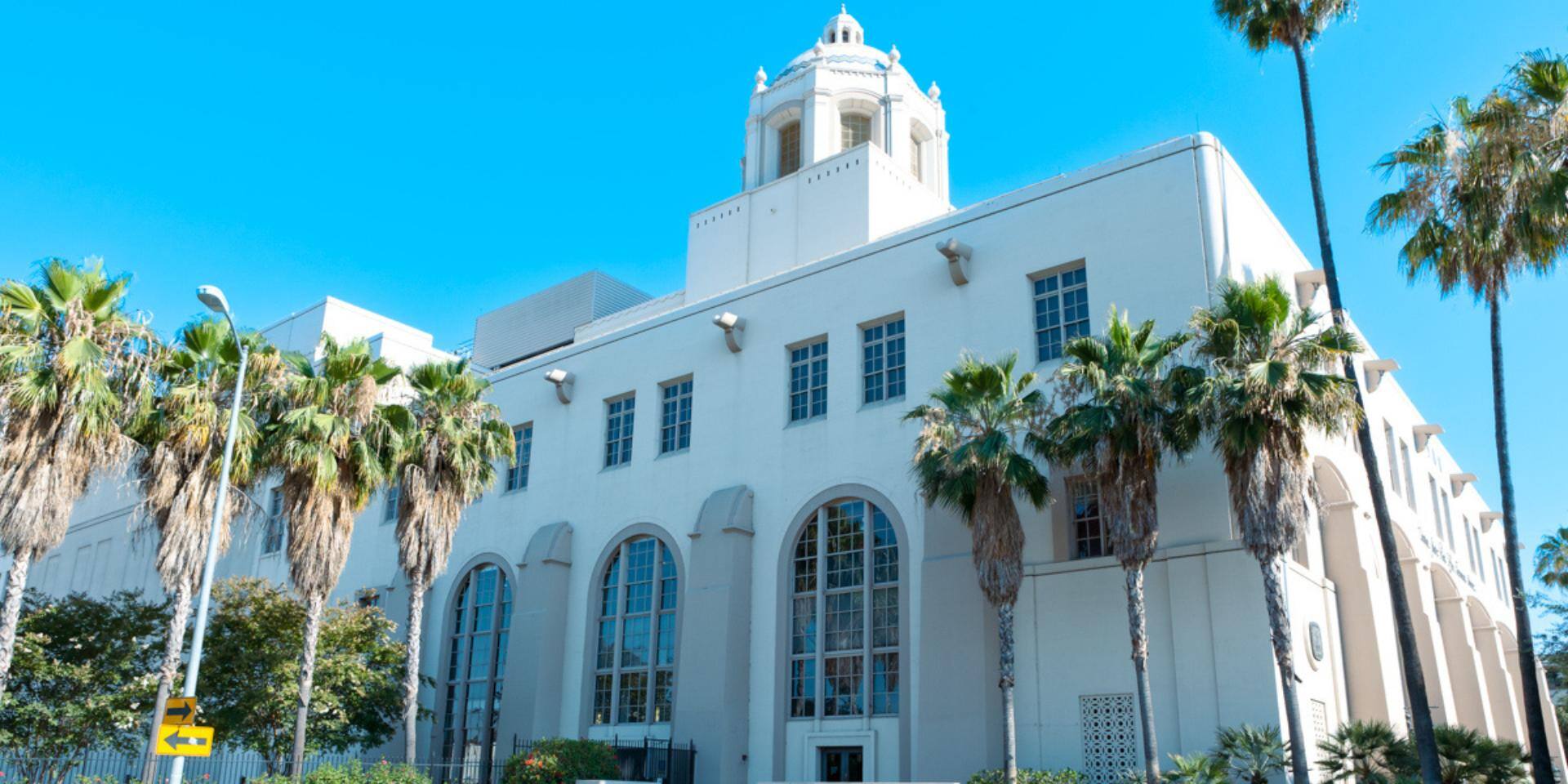 Data Center LA2 de CoreSite en Los Ángeles – Infraestructura de alta disponibilidad y conectividad